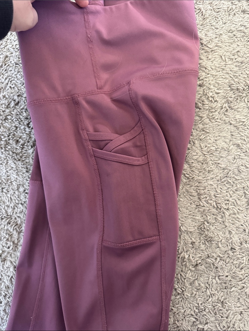 High-Waist Wine Leggings with Side Pockets / C29 - Picture 4 of 5